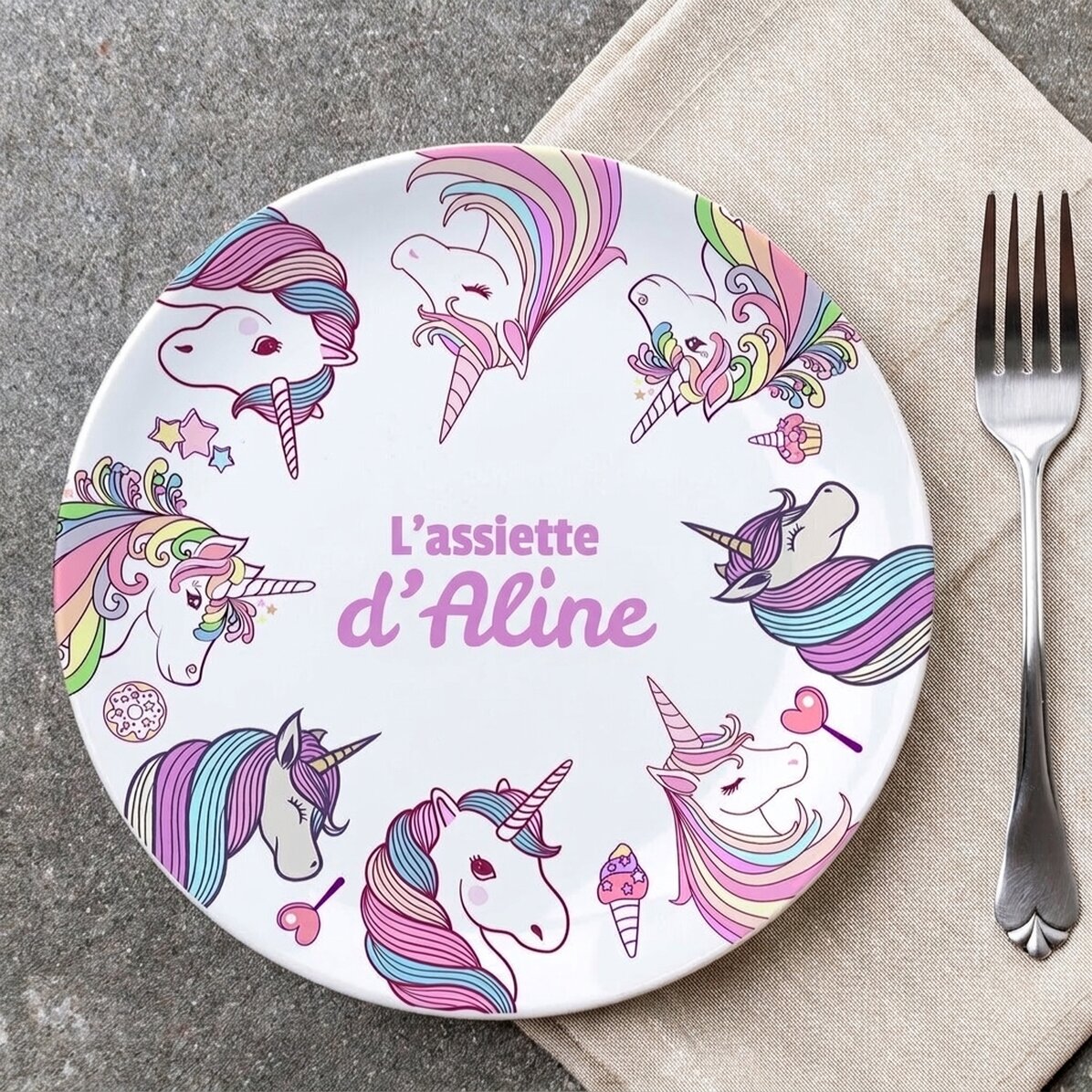 Assiette personnalisée avec inscription - Licornes