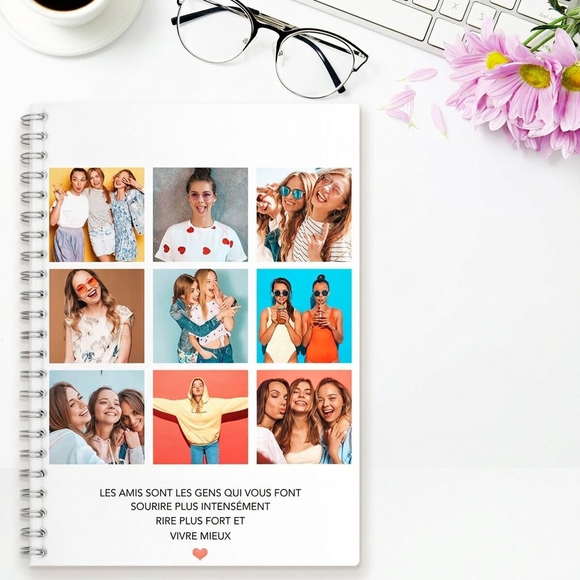 Carnet personnalisé avec 9 photos et un texte - F.r.i.e.n.d.s