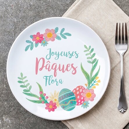 Assiette personnalisée avec le texte « Happy Easter ! »