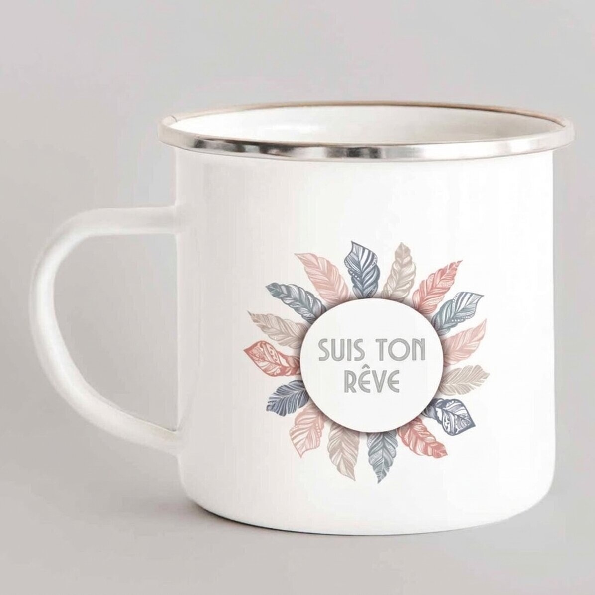 Tasse en métal émaillée avec inscription - « Follow your dream »