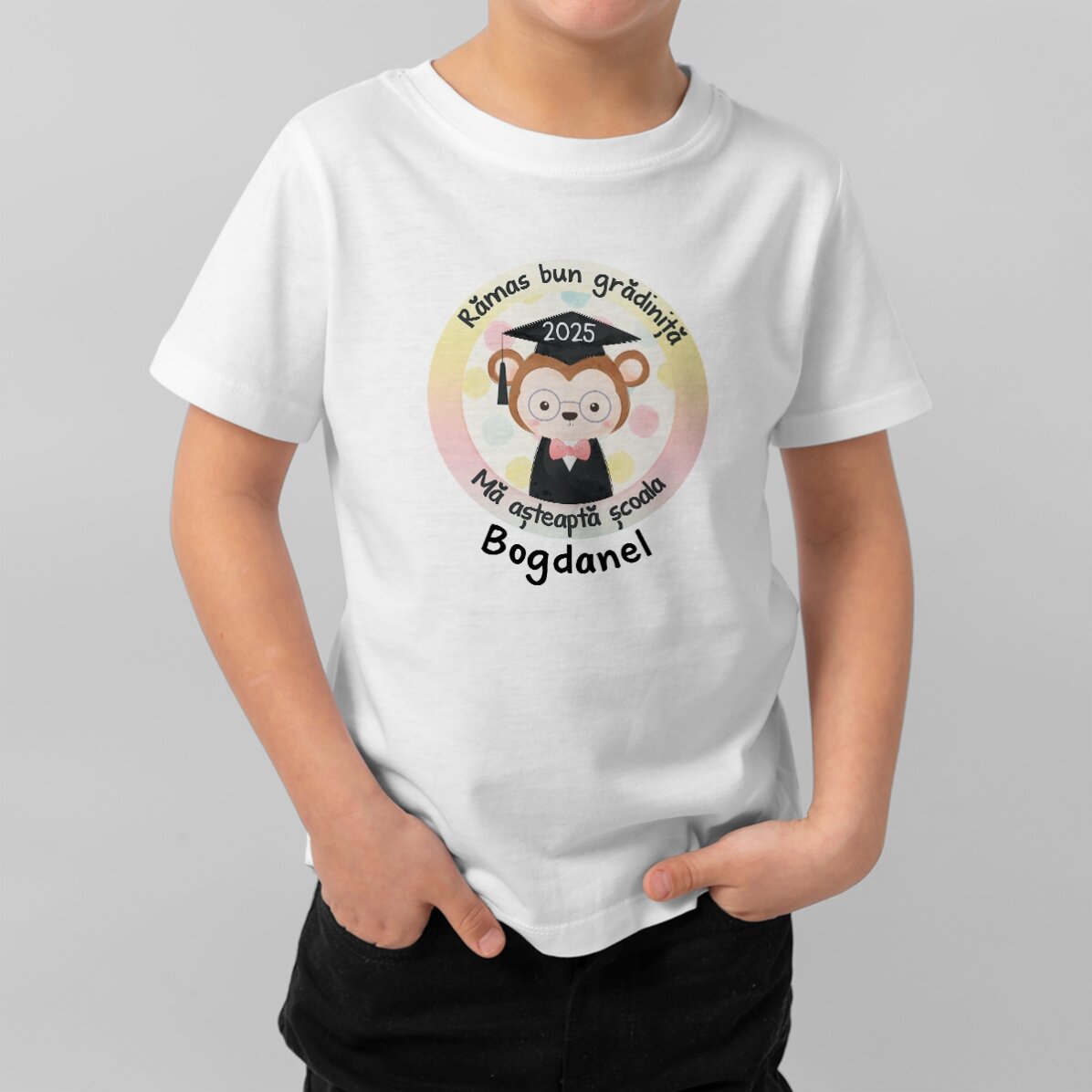 T-shirt en coton pour enfants personnalisé avec un message - « Au revoir la maternelle »