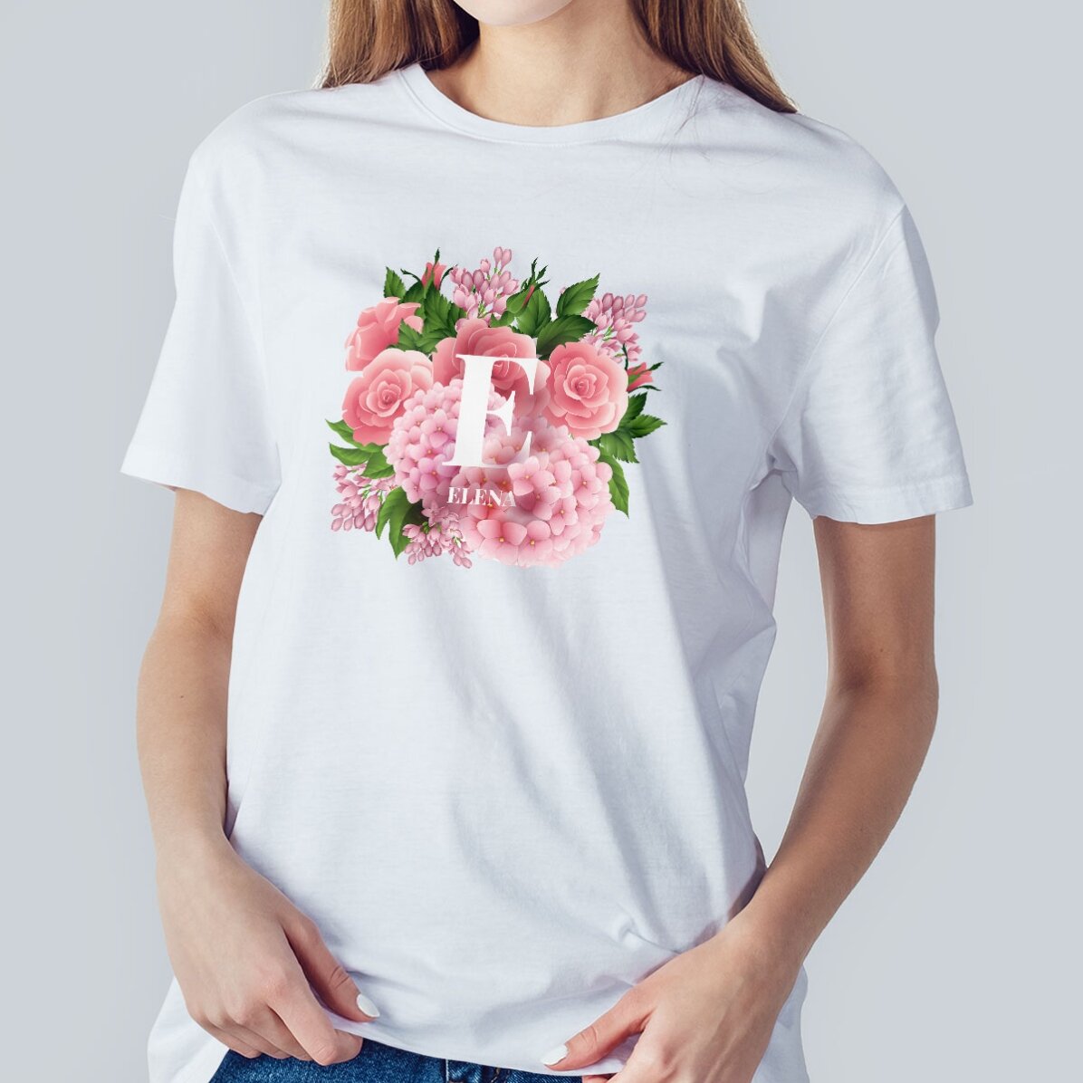 T-shirt en coton personnalisé avec une initiale et un prénom - Fleurs de printemps
