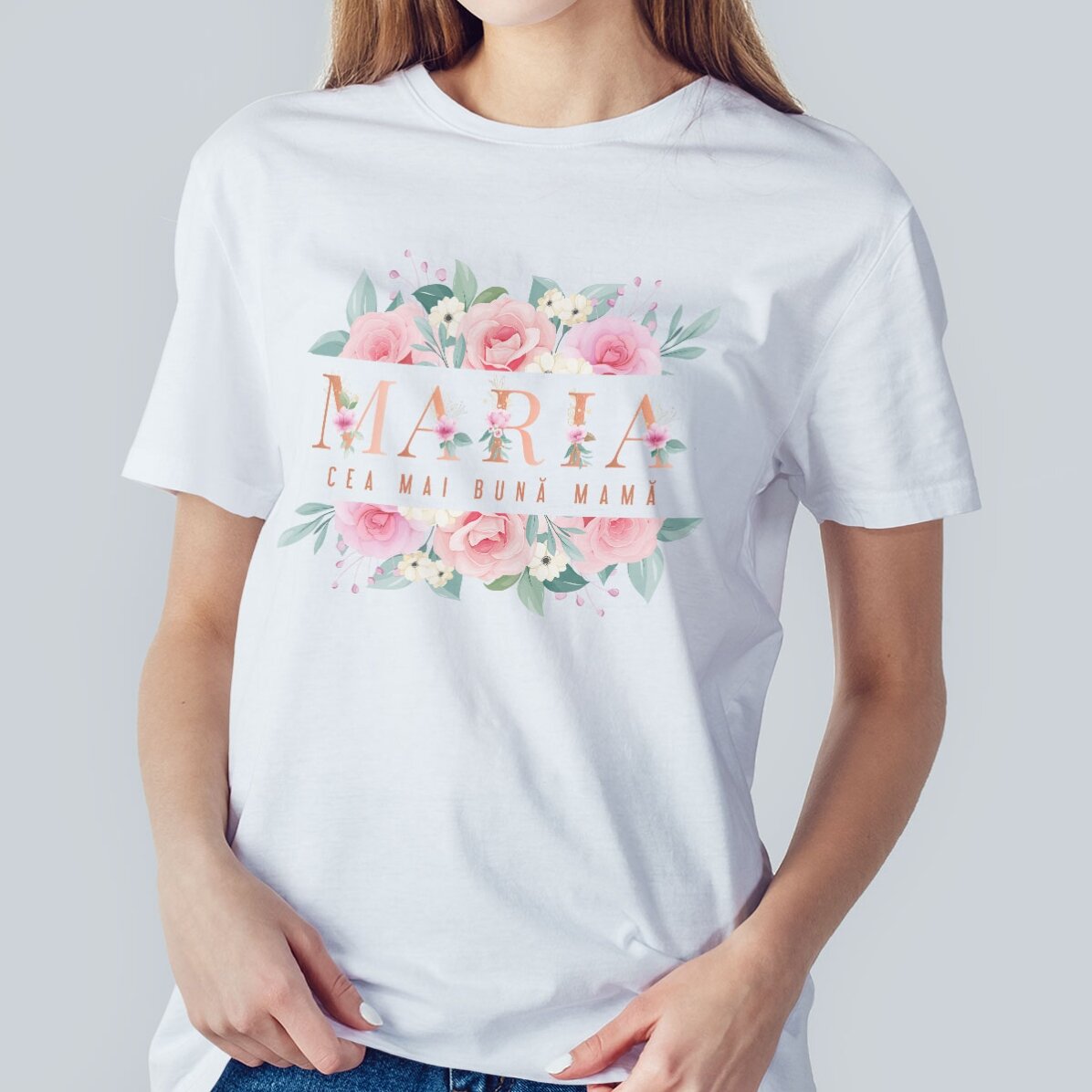 T-shirt en coton personnalisé avec un motif floral - « La meilleure maman »