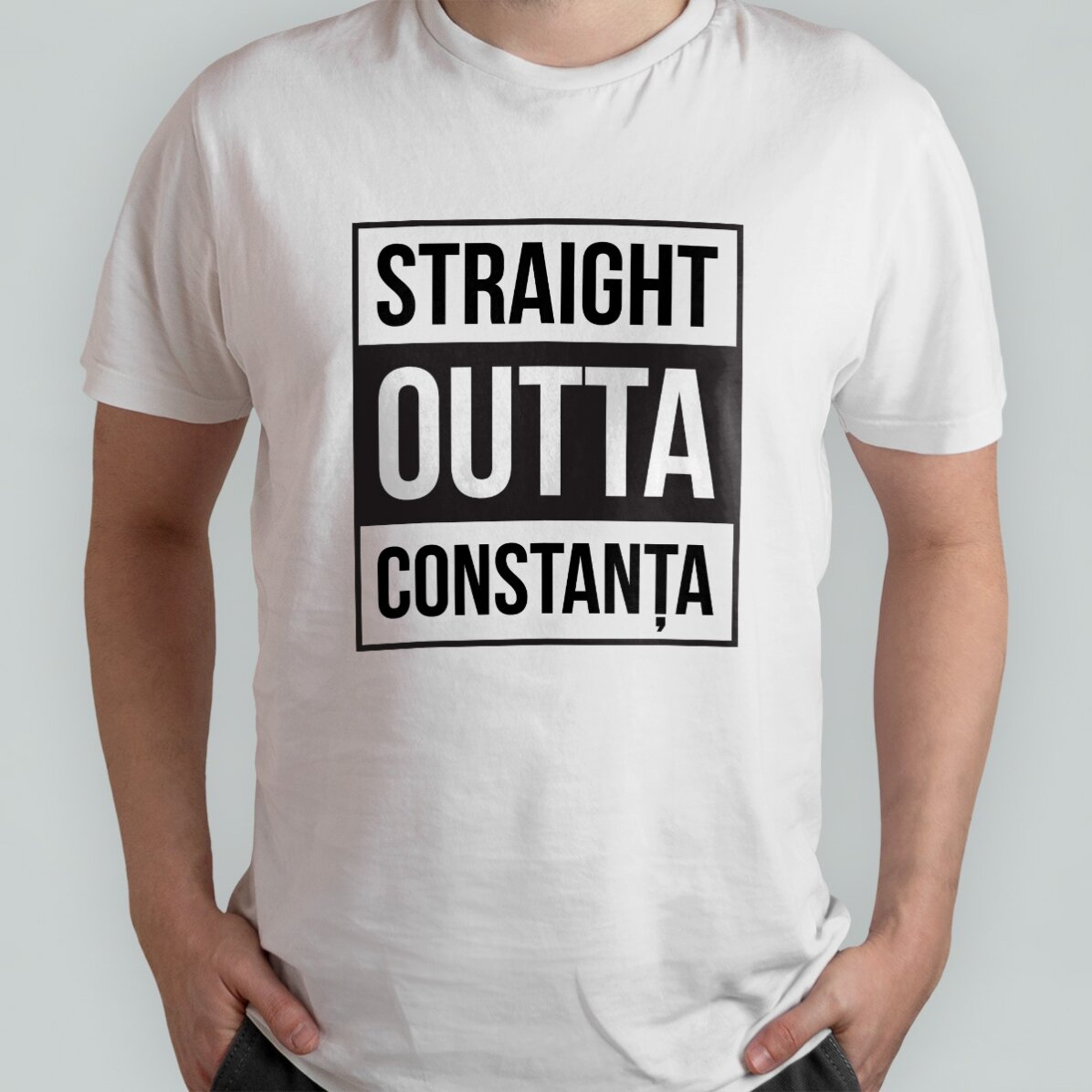 T-shirt en coton personnalisé avec un texte - Straight outta