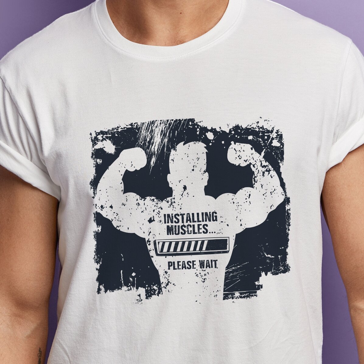 T-shirt personnalisé avec inscription - « Installing muscles »