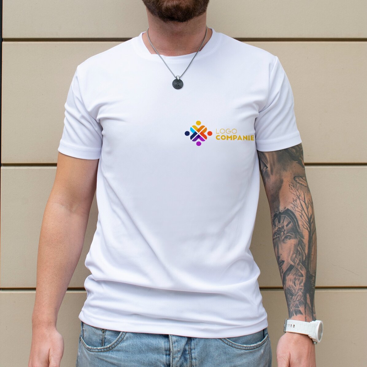 T-shirt de sport personnalisé avec logo