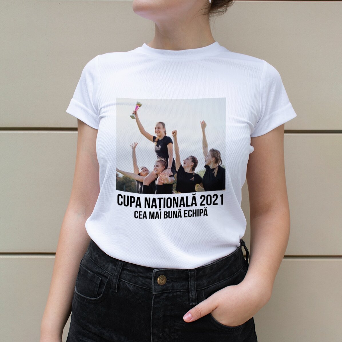 T-shirt de sport personnalisé avec une photo et un texte